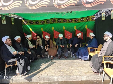 تصاویر/ حضور فعال طلاب و روحانیون حوزه علمیه در راهپیمایی اربعین استان قزوین