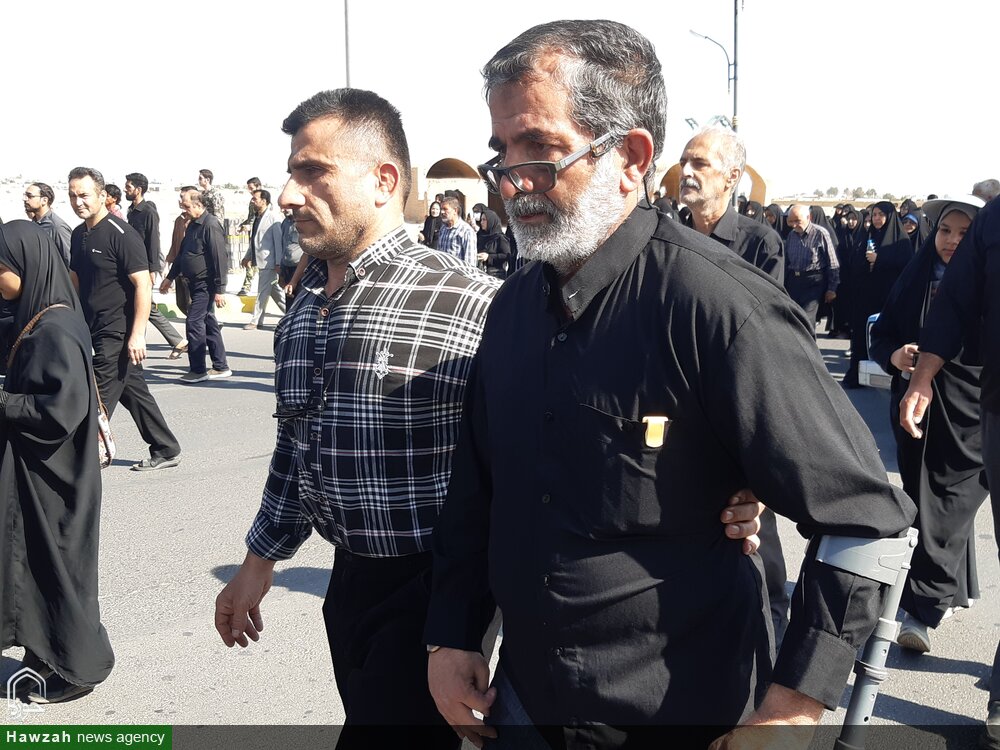 پیادهروی جاماندگان اربعین حسینی در کاشان برگزار شد +عکس