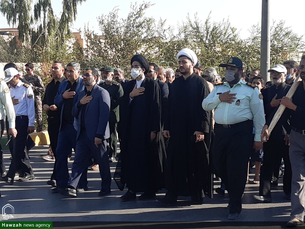 پیاده‌روی جاماندگان اربعین حسینی در کاشان برگزار شد +عکس