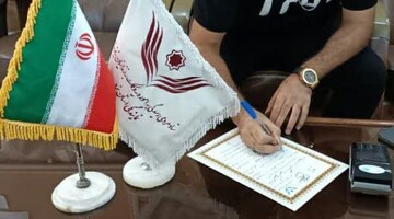 خَیر یزدی یک زندانی را آزاد کرد