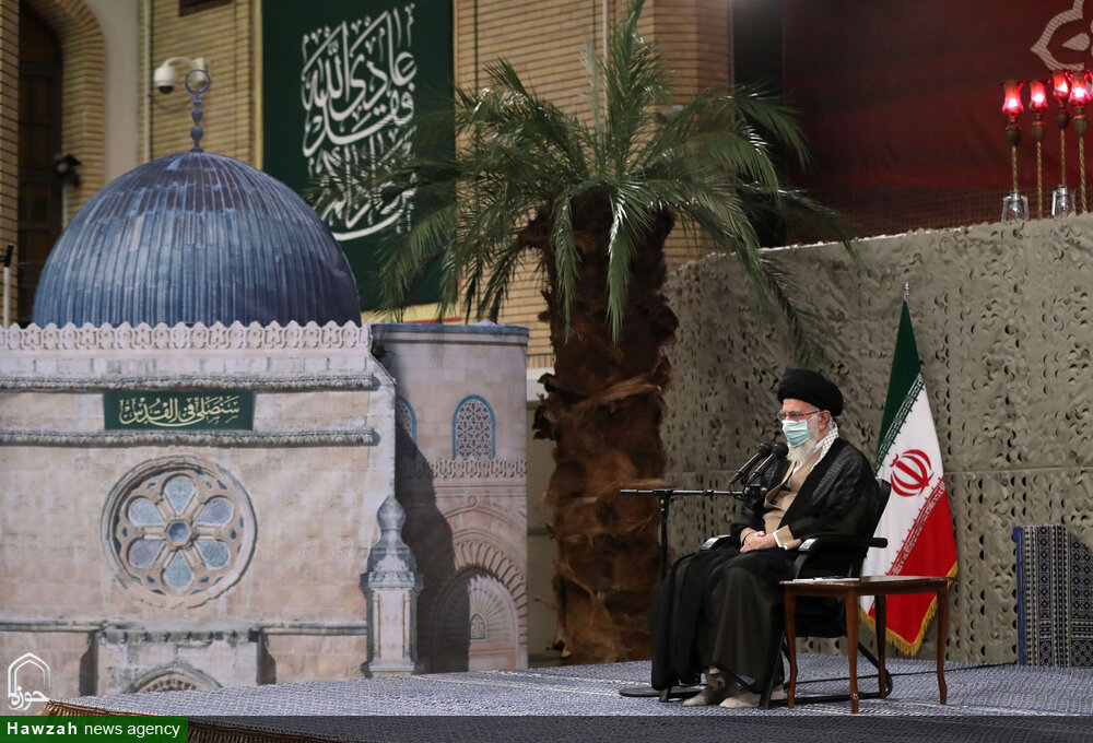 قائد الثورة: الدفاع المقدس وحد الشعب وحول البلاد إلى وحدة متكاملة قائد الثورة: الدفاع المقدس وحد الشعب وحول البلاد إلى وحدة متكاملة