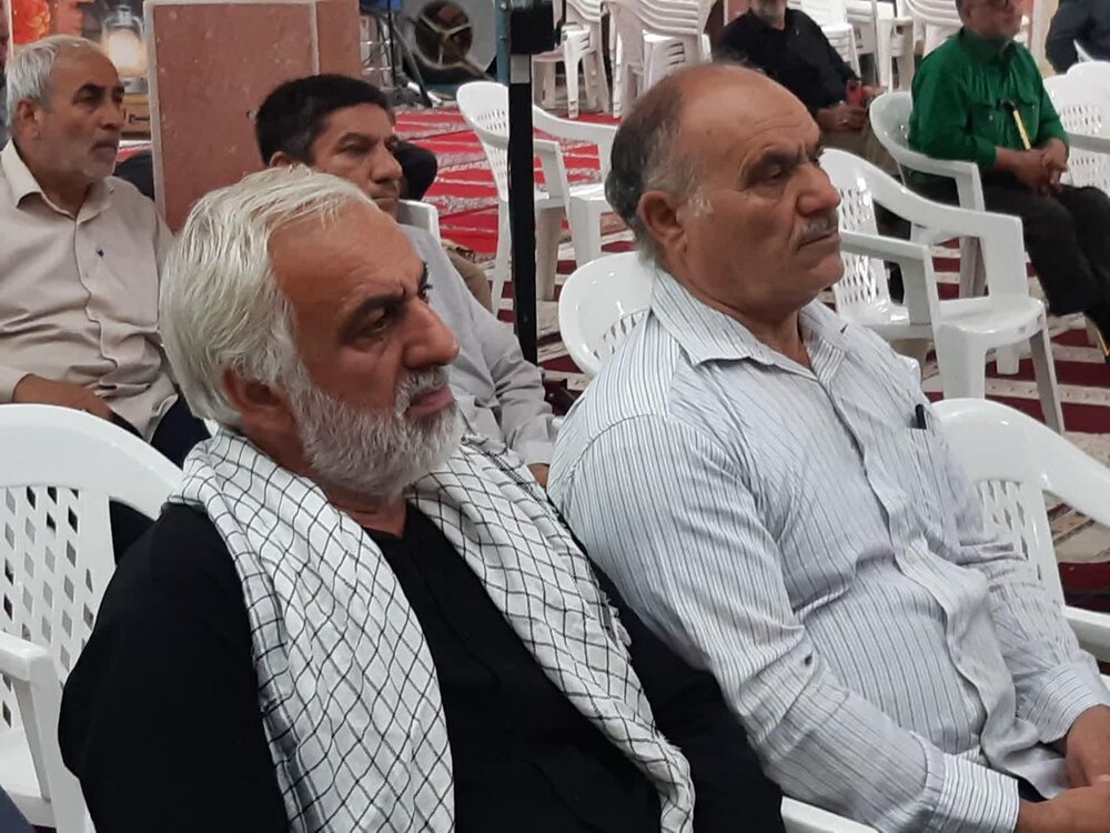 همایش تکریم از رزمندگان و پیشکسوتان دوران دفاع مقدس در آران و بیدگل +عکس