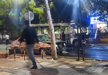 تجمع اعتراضی مردم همدان در پی هتک حرمت اغتشاشگران به ساحت امامزاده عبدالله(ع)