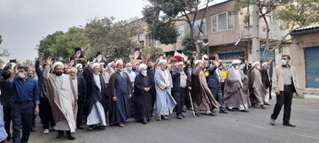 تصاویر/ خروش مردم انقلابی زنجان علیه آشوبگران و هتاکان مقدسات