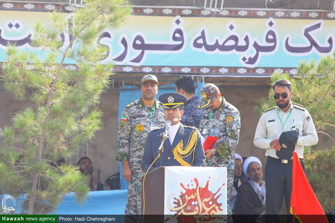 بالصور/ استعراض عسكري للقوات المسلحة في مختلف مدن إيران في ذكرى أسبوع الدفاع المقدس