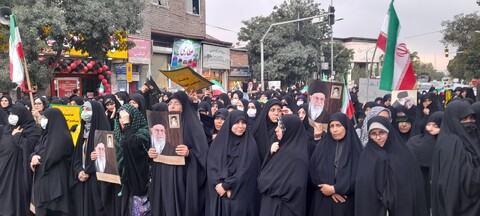 تصاویر/ خروش مردم انقلابی زنجان علیه آشوبگران و هتاکان مقدسات