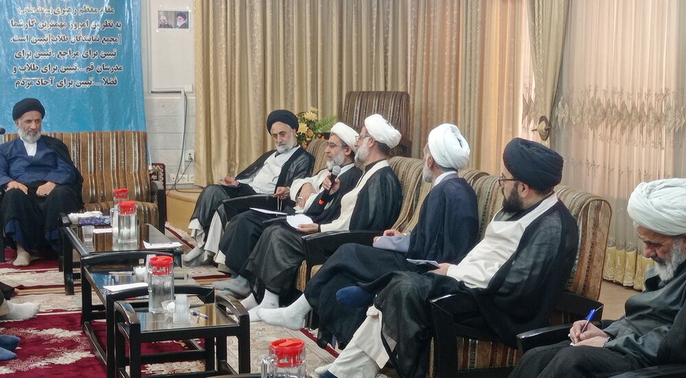 نقدها و ایده های نمایندگان طلاب نسبت به قوه قضائیه شنیده شد