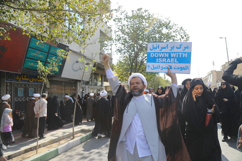 تصاویر / راهپیمایی مردم قم بعد از نماز جمعه