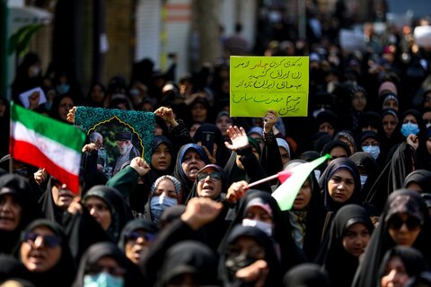 تصاویر / تجمع اعتراضی مردم استان قزوین  علیه اغتشاشگران وآشوبگران