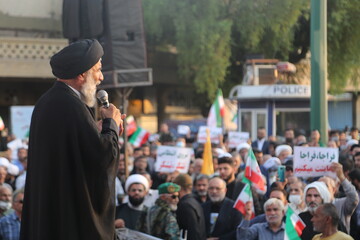 دشمن با رمز گشت ارشاد به دنبال انتقام از دین‌داری مردم است