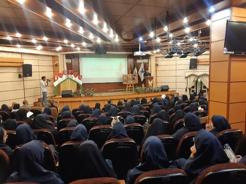 تصاویر:یادواره لاله های روشن در دانشگاه ازاداسلامی کاشان