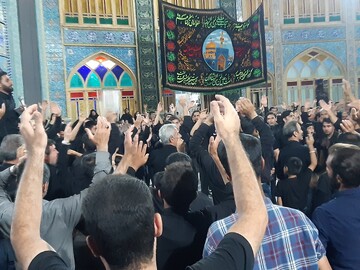 تصاویر/ مراسم عزاداری شهادت امام رضا(ع) در آستان مقدس محمد هلال بن علی (ع) آران و بیدگل