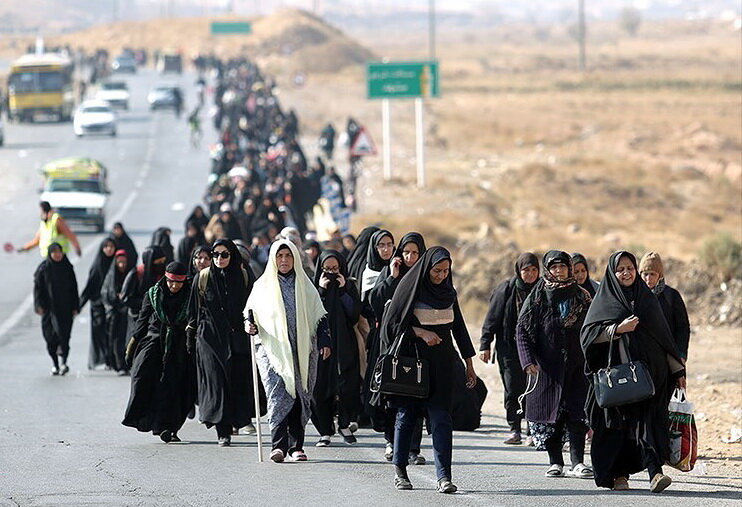 اشک ماتم ایرانی ها در سوگ عالم آل محمد(ع) | مشهدالرضا(ع) در حلقه عزاداران امام رئوف