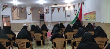 حجاب هویّت زن مسلمان ایرانی است