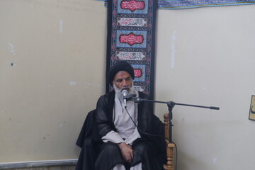 علائق غیرالهی مهم‌ترین عامل عدم همرامی با انسان کامل است