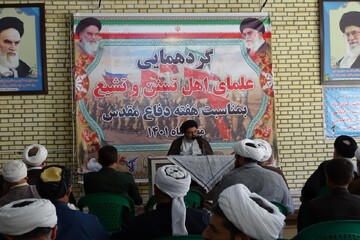 تصاویر/ گردهمایی علمای شیعه و اهل سنت ماکو به مناسبت هفته دفاع مقدس