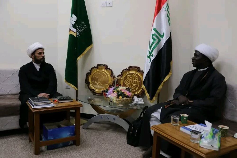 بازدید طلاب کشور لیبریا از مرکز تحقیقات آفریقا در کربلا