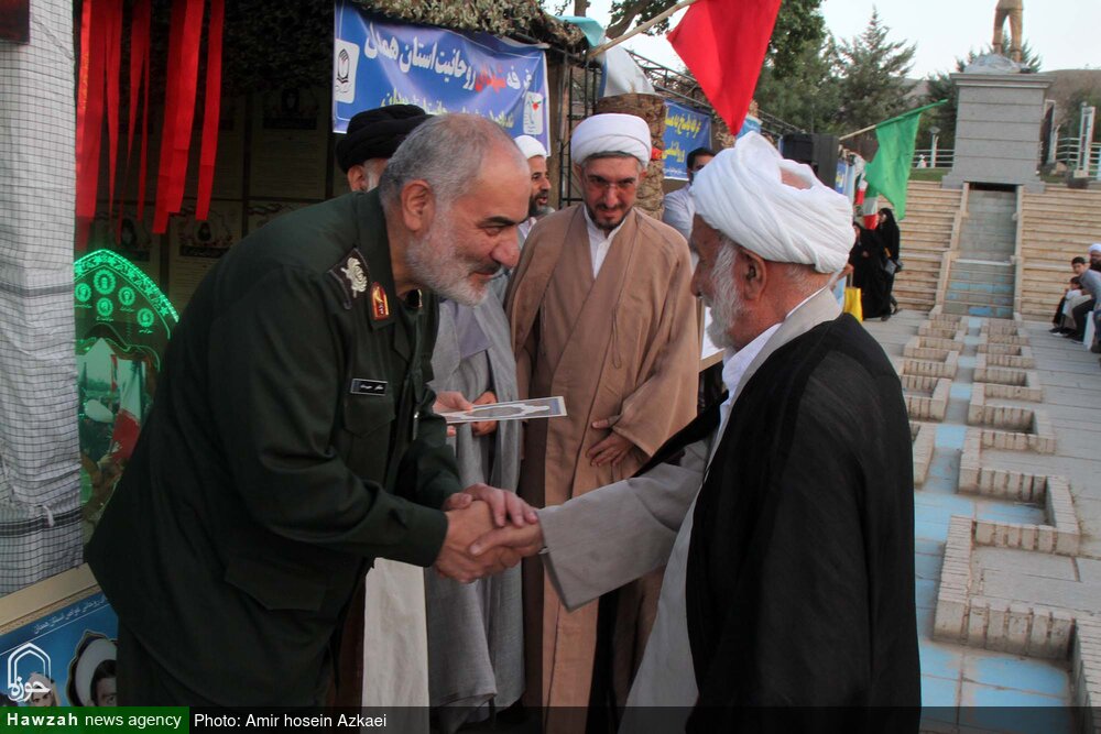 برگزاری گردهمایی مبلغان استان همدان / تجلیل از روحانی پیشکسوت همدانی آسیب دیده در اغتشاشات اخیر