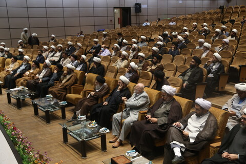 دیدار مسئولان و مدیران مدارس علمیه خوزستان با آیت الله اعرافی