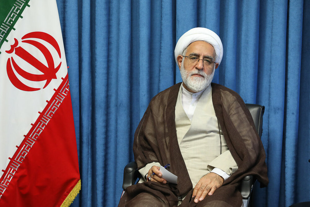 دیدار قائم مقام مدیر حوزههای علمیه کشور با امام جمعه قزوین + عکس