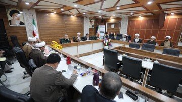 رویکرد پیشگیرانه در مسائل اعتقادی /  مسائل انقلاب اسلامی باید در حوزه علمیه  حل شود