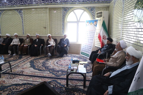 نشست جمع بندی سفر مدیر حوزه های علمیه کشور به خوزستان