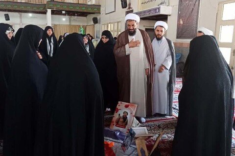 تصاویر / حضور امام جمعه همدان در جمع حلقه‌های صالحین خواهران همدان