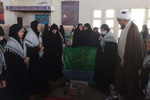 تصاویر / حضور امام جمعه همدان در جمع حلقه‌های صالحین خواهران همدان