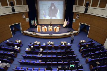 تصاویر/ مراسم مشترک آغاز سال تحصیلی جدید حوزه علمیه خواهران و جامعه الزهرا(س)