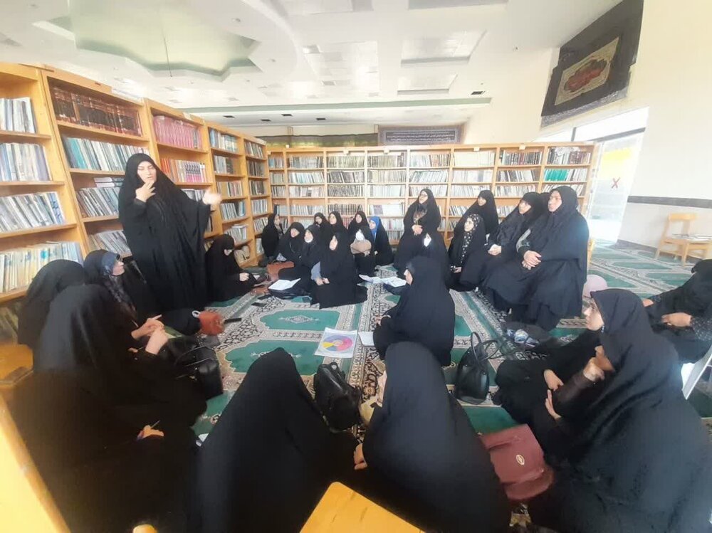 هفته فرهنگی همراه با «مدافعان حریم خانواده» در مشهد + عکس