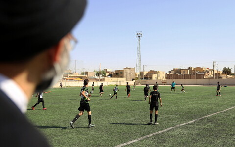تصاویر/ یک روز با آقای امام جمعه، بازدید از هیئت فوتبال شهرستان کاشان