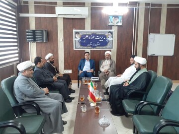 برگزاری کرسی های آزاداندیشی با همکاری حوزه علمیه و دانشگاه‌ علمی‌کاربردی لرستان