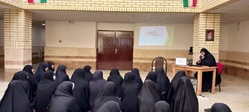 هدف دشمن در فتنه اخیر حمله به بنیه های انقلاب اسلامی بود