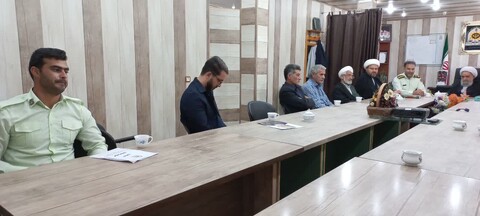 تصاویر: دیدارفرمانده وپرسنل نیروی انتظامی با امام جمعه اران وبیدگل
