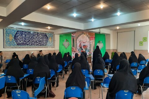 تصاویر/ یادواره شهدای شهدای در مدرسه علمیه الزهرا سلام علیها ارومیه