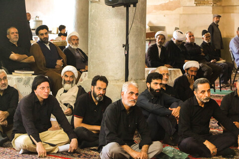 تصاویر/ مراسم ظهر شهادت اما حسن عسگری(ع) در مسجد نو بازار