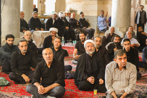 تصاویر/ مراسم ظهر شهادت اما حسن عسگری(ع) در مسجد نو بازار