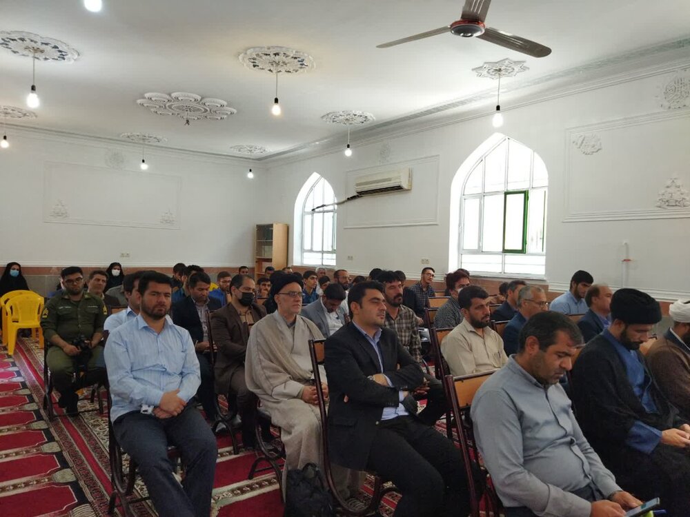 « نیکروان» مدیر مدرسه علمیه علی بن ابی طالب(ع) ایذه شد + عکس