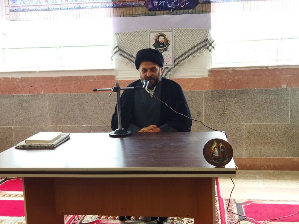 « نیکروان» مدیر مدرسه علمیه علی بن ابی طالب(ع) ایذه شد + عکس