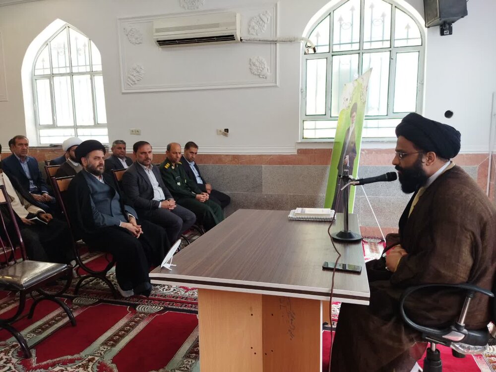 « نیکروان» مدیر مدرسه علمیه علی بن ابی طالب(ع) ایذه شد + عکس