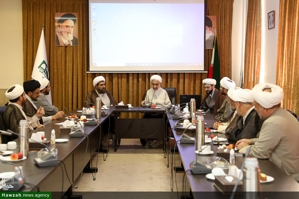 حضور نماینده ولی فقیه در استان قزوین در مدیریت حوزه علمیه استان + عکس