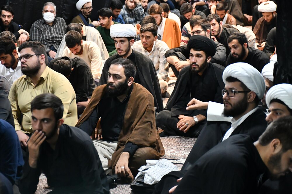 دستاوردهای انقلاب اسلامی در جامعه بیان شود