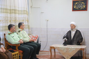 کلیپ | دیدار فرمانده کل انتظامی با مراجع و علما در قم