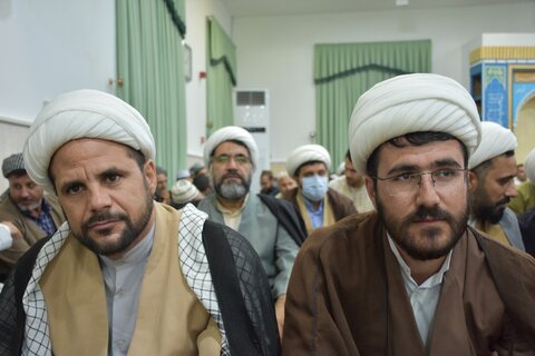 تصاویر/نشست نماینده ولی فقیه و استاندار کردستان با روحانیون تشیع و اهل تسنن