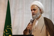انتقاد عضو جامعه روحانیت شیراز از مدیرانی که در جلسات شرکت نمی کنند