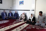 دیدار نماینده ولی فقیه در کرمانشاه با خانواده‌های شهدای اهل سنت