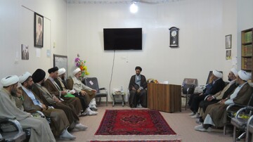 مسائل و مشکلات حوزویان اردکان بررسی شد