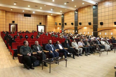 تصاویر / همایش بصیرتی نخبگان انقلابی شهرستان بهار با حضور حاج حسین یکتا