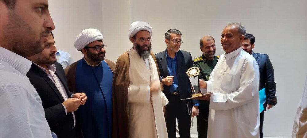 مراسم «آئین برادری» در حوزه علمیه اهل سنت قشم برگزار شد