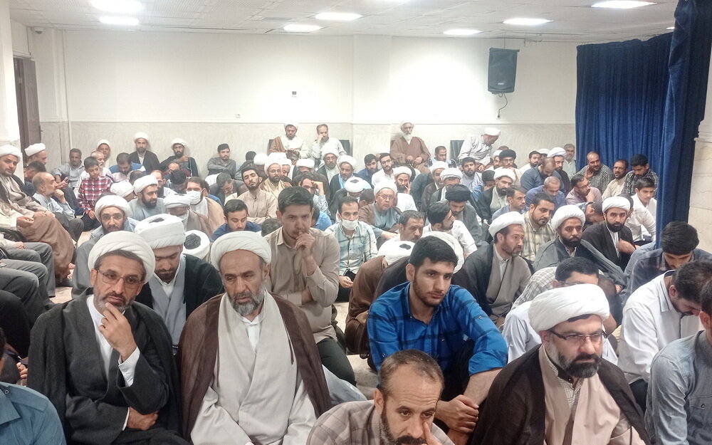 طلبگی سے بڑی کوئی نعمت نہیں ہے / علماء کرام عملاً عوام کی خدمت میں مصروف ہیں